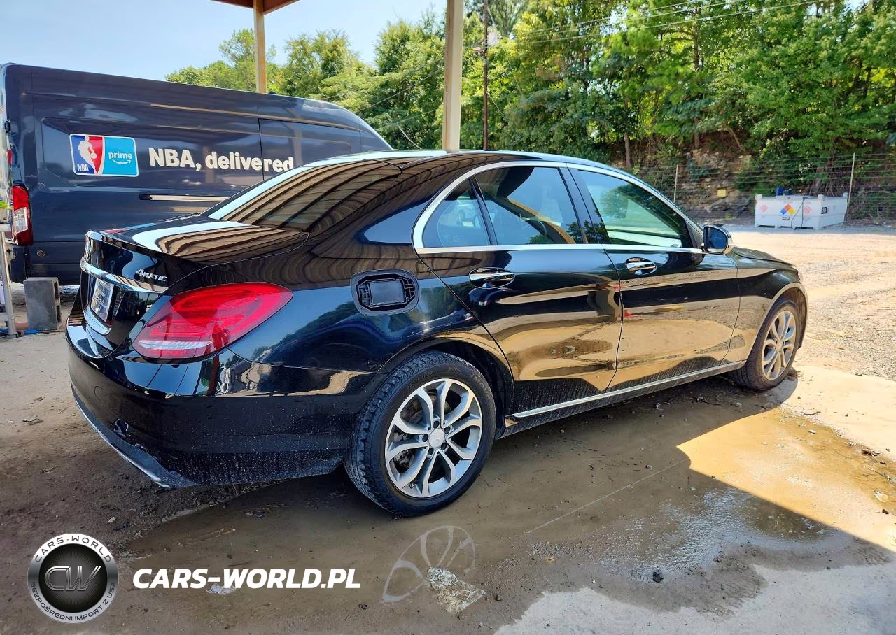 2015 Mercedes-Benz C 300 4Matic VIN:55SWF4KB8FU001212 - 3