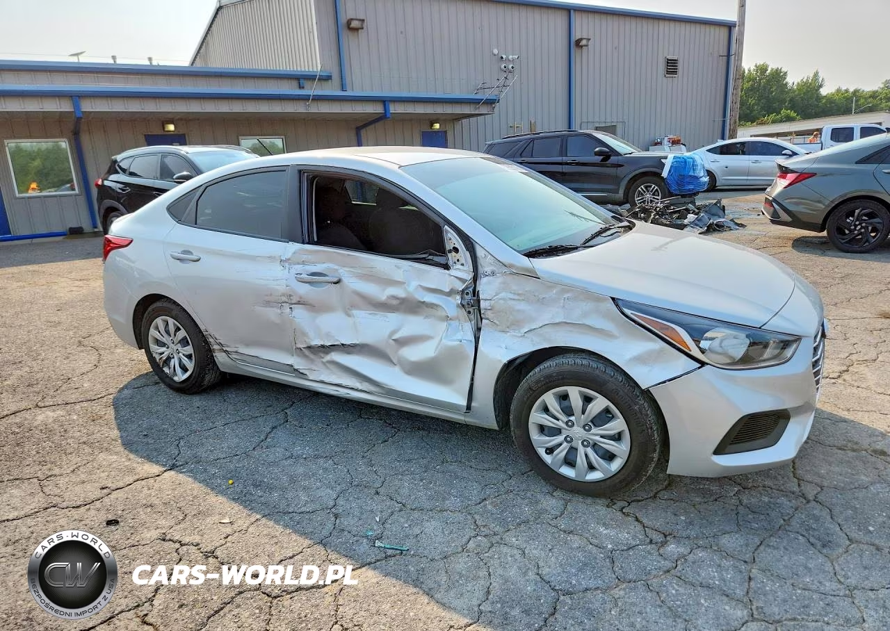 2022 Hyundai Accent Se VIN:3KPC24A6XNE179356 - 4