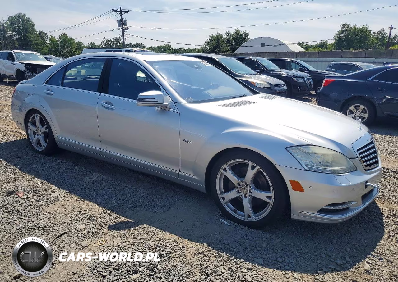 2011 Mercedes-Benz S 400 VIN:WDDNG9FB5BA380521 - 4