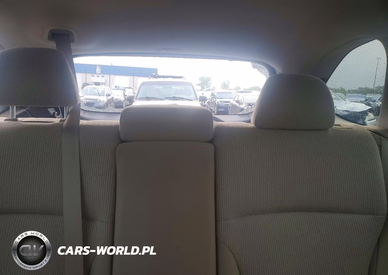 2016 Subaru Outback 2.5I Premium VIN:4S4BSBHC2G3343474 - 10