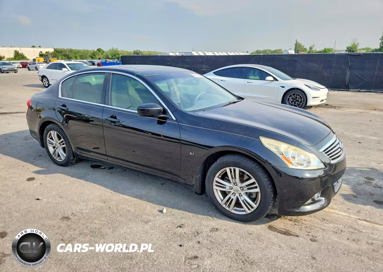 2015 Infiniti Q40 Base VIN:JN1CV6APXFM501530 - 4