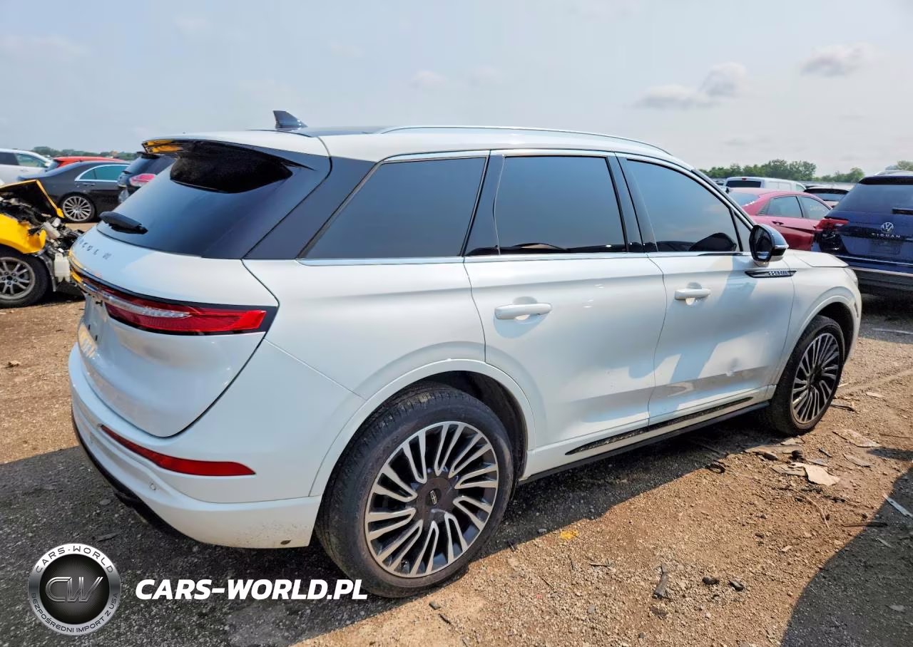2021 Lincoln Corsair Grand Touring VIN:5LMTJ5DZ8MUL24692 - 3