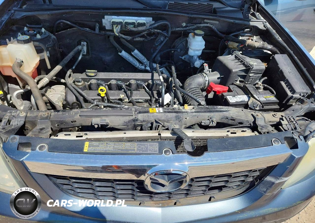 2011 Mazda Tribute I VIN:4F2CY0C74BKM07017 - 12