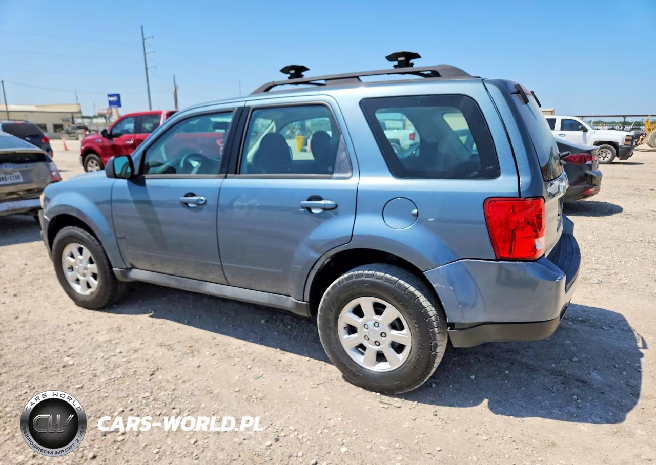 2011 Mazda Tribute I VIN:4F2CY0C74BKM07017 - 2