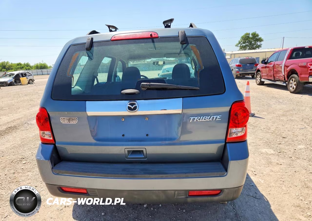 2011 Mazda Tribute I VIN:4F2CY0C74BKM07017 - 6