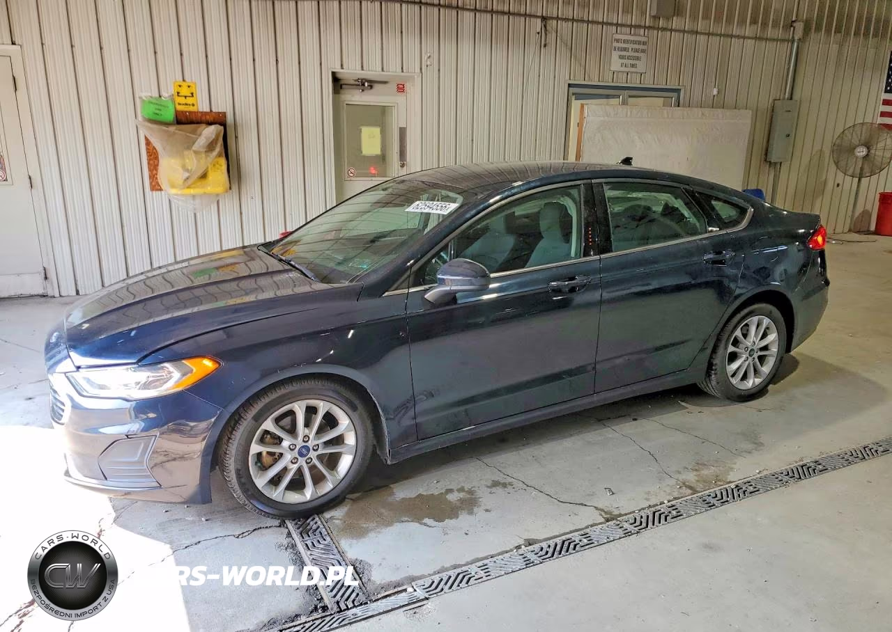 2020 Ford Fusion Se – zdjęcie 1 z 12
