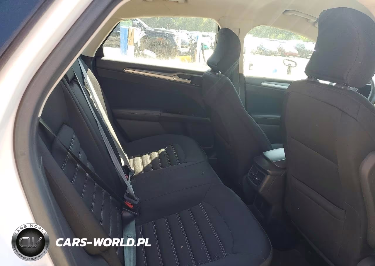 2015 Ford Fusion Se VIN:1FA6P0H70F5114718 - 10