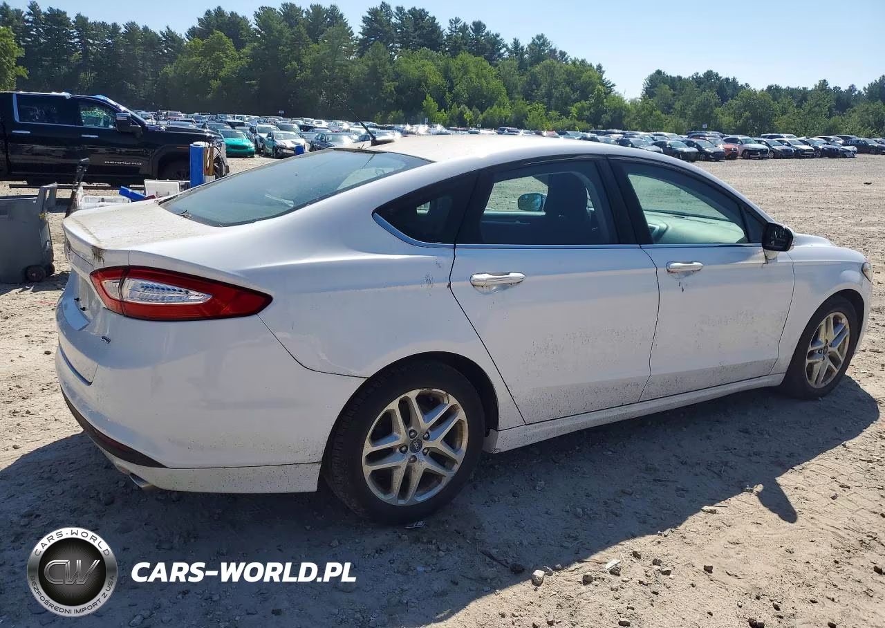 2015 Ford Fusion Se VIN:1FA6P0H70F5114718 - 3