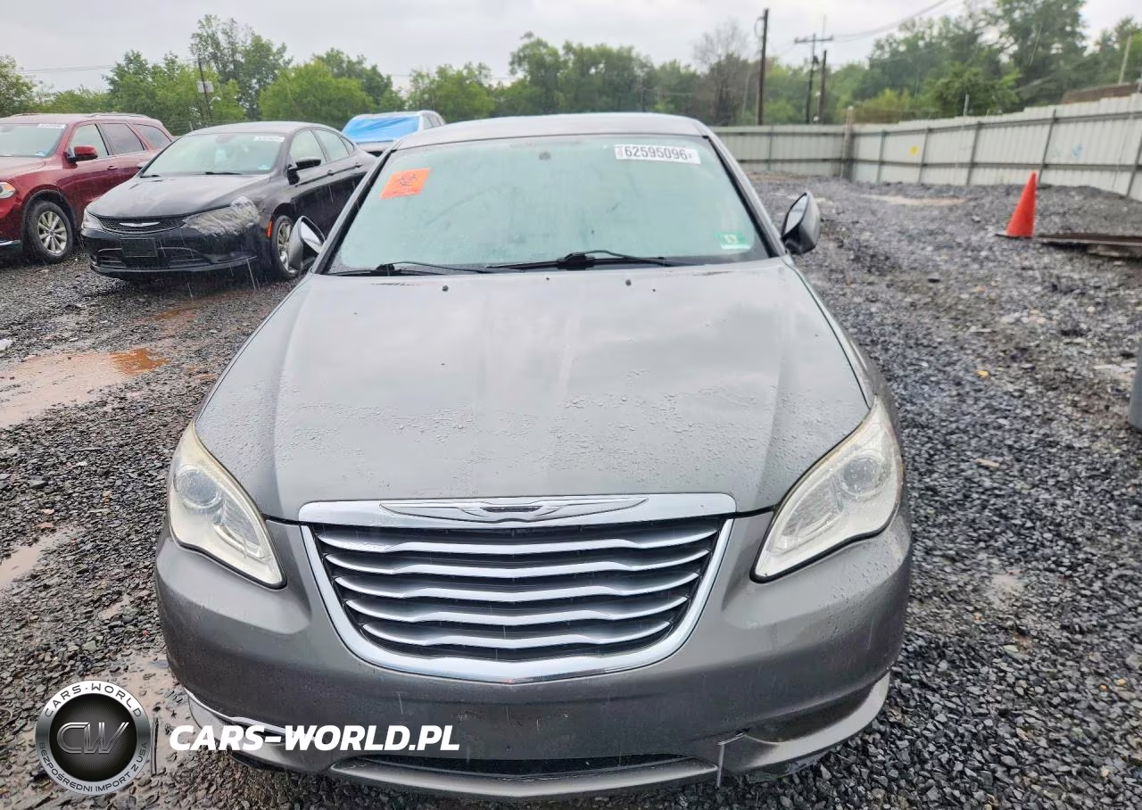 2012 Chrysler 200 Touring VIN:1C3CCBBB3CN109143 - 5