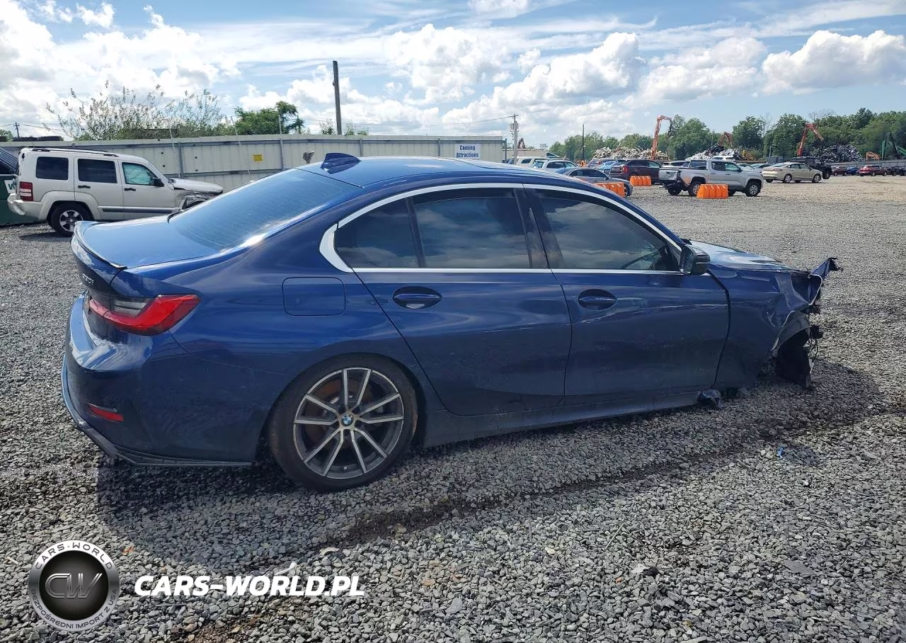 2019 BMW 330Xi VIN:WBA5R7C57KAJ85055 - 3