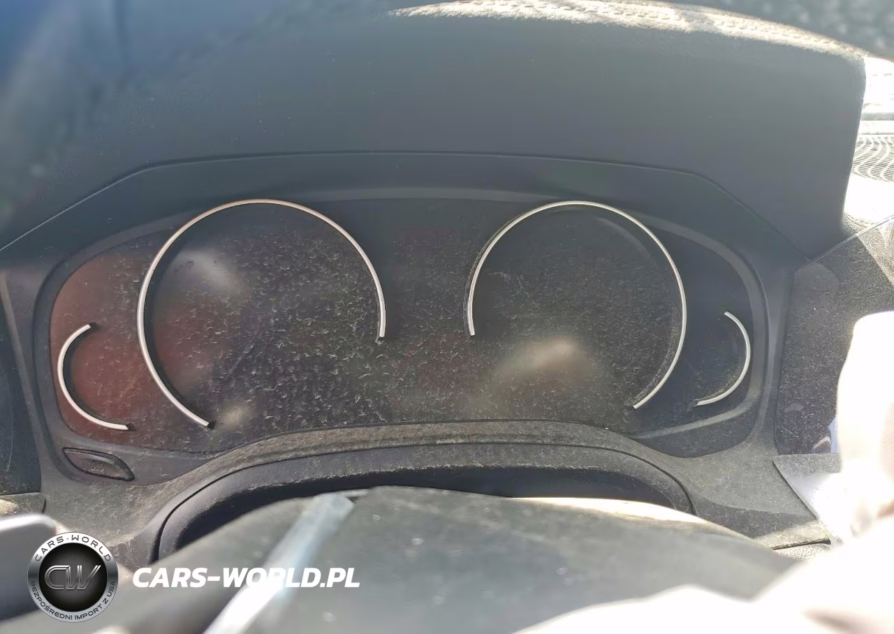 2019 BMW 330Xi VIN:WBA5R7C57KAJ85055 - 9