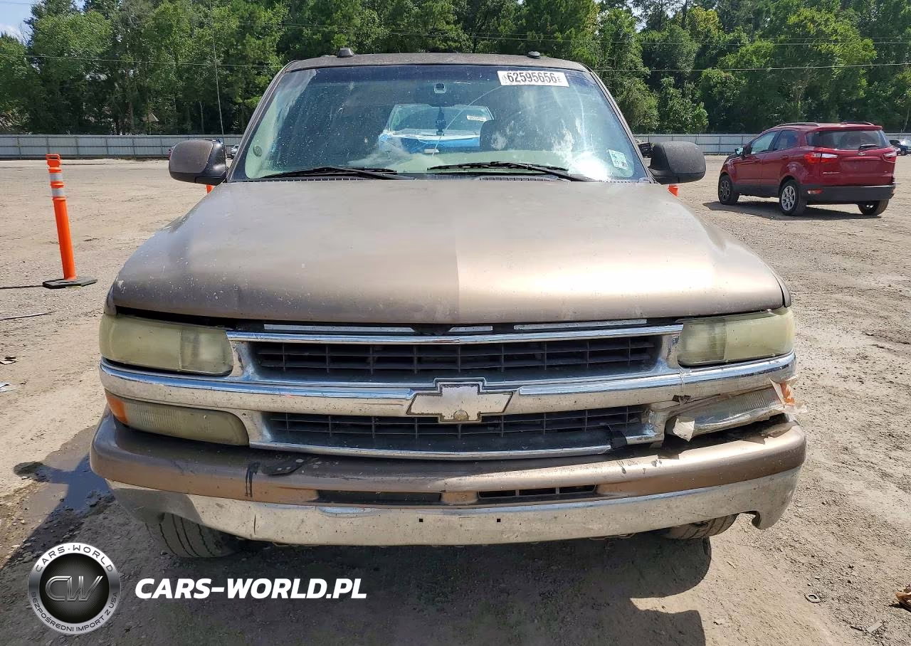 2004 Chevrolet Suburban C1500 VIN:1GNEC16Z44R129568 - 5