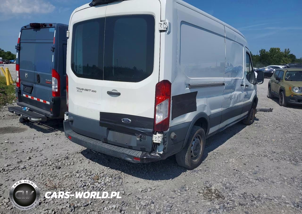2018 Ford Transit 250 Delivery Van VIN:1FTYR2CM4JKB13278 - 3