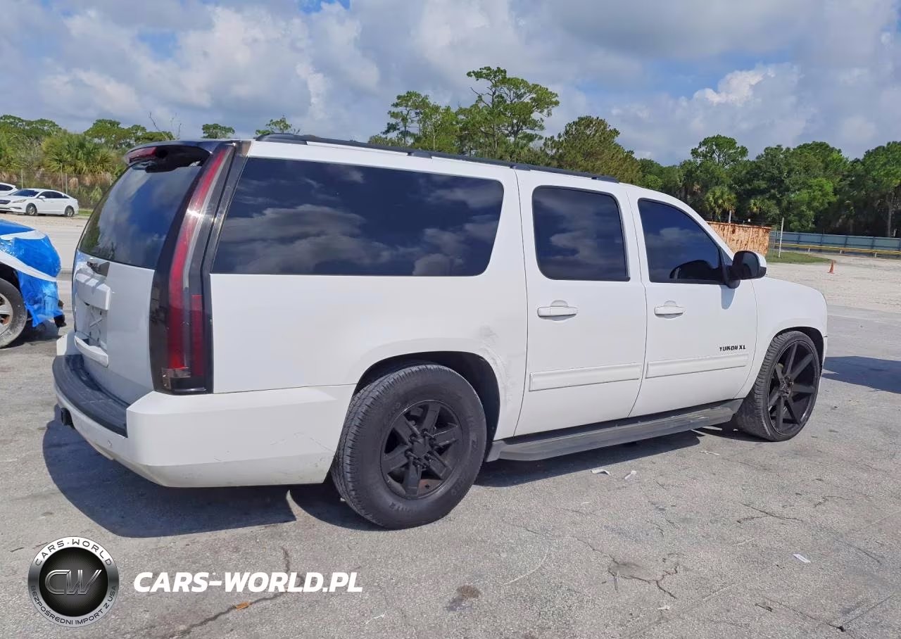 2011 GMC Yukon Xl C1500 Slt VIN:1GKS1KE00BR391860 - 3