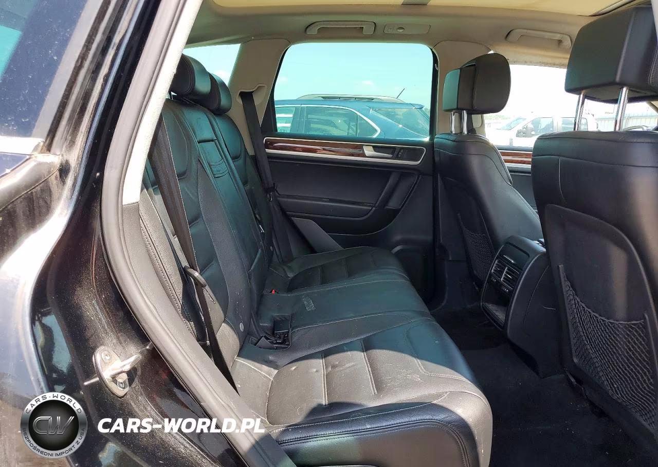 2012 Volkswagen Touareg V6 VIN:WVGEF9BP1CD011777 - 11