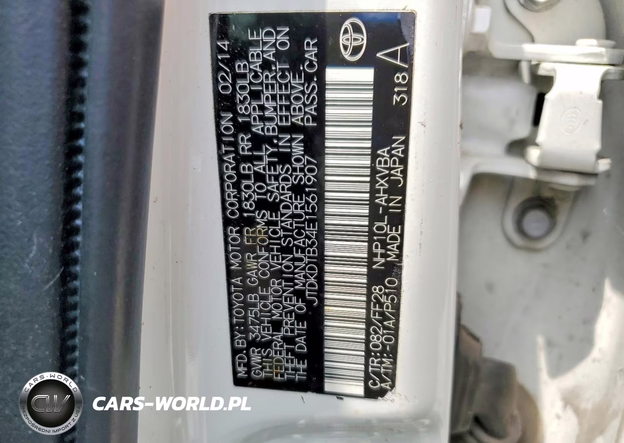 2014 Toyota Prius C Two VIN:JTDKDTB34E1561907 - 12