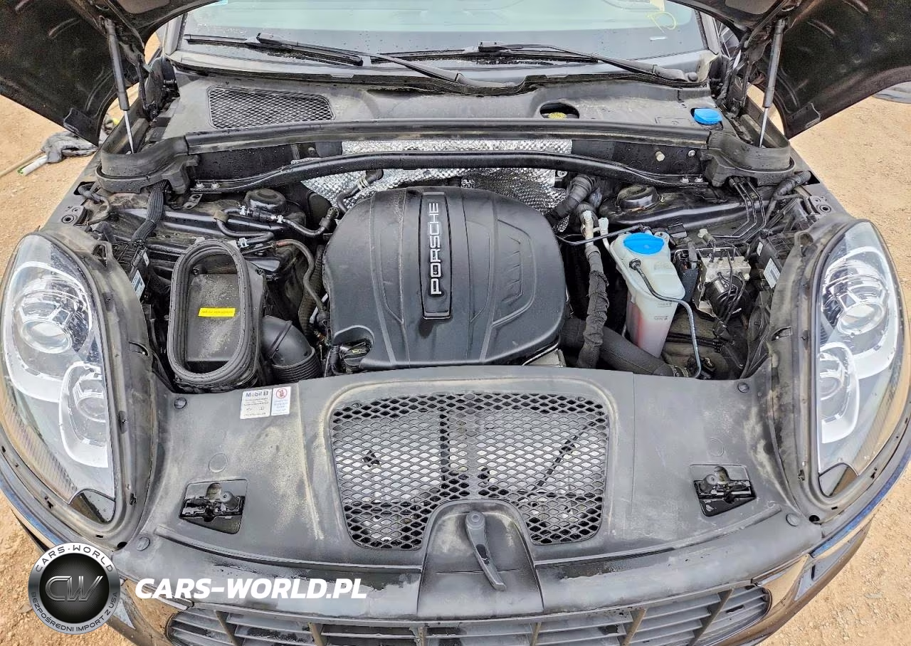 2018 Porsche Macan VIN:WP1AA2A56JLB11948 - 11