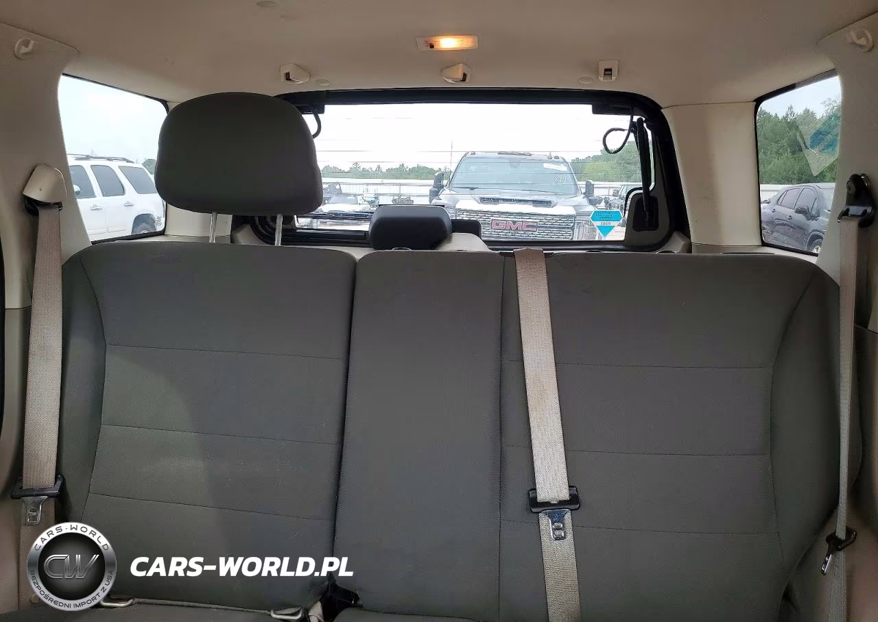 2010 Ford Escape Xls VIN:1FMCU0C73AKB76861 - 10