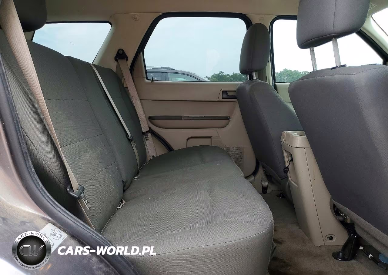 2010 Ford Escape Xls VIN:1FMCU0C73AKB76861 - 11