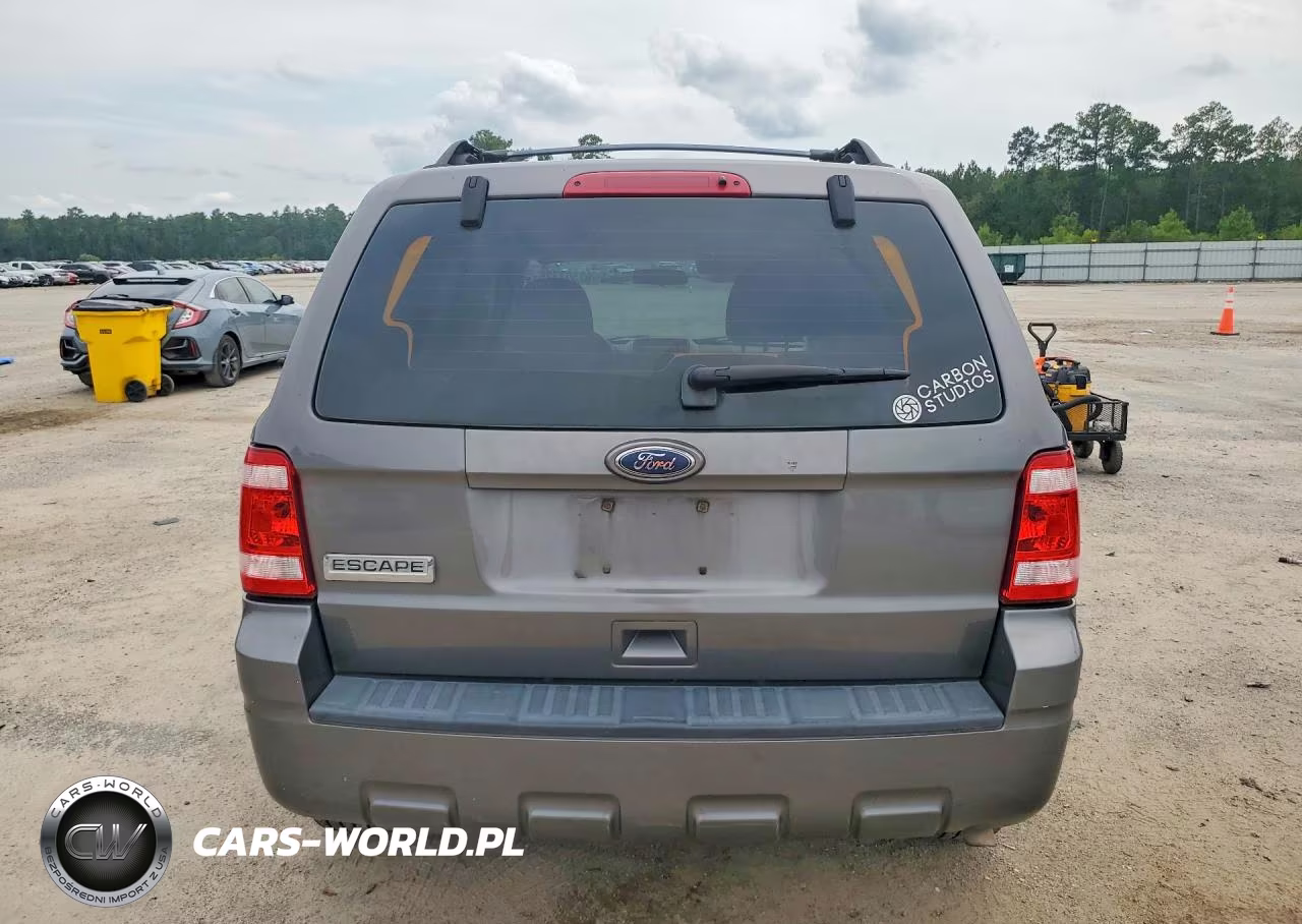 2010 Ford Escape Xls VIN:1FMCU0C73AKB76861 - 6