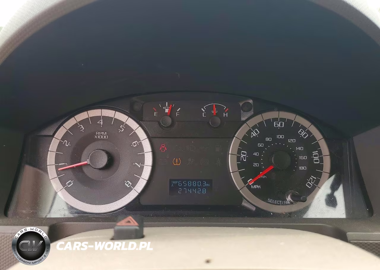 2010 Ford Escape Xls VIN:1FMCU0C73AKB76861 - 9