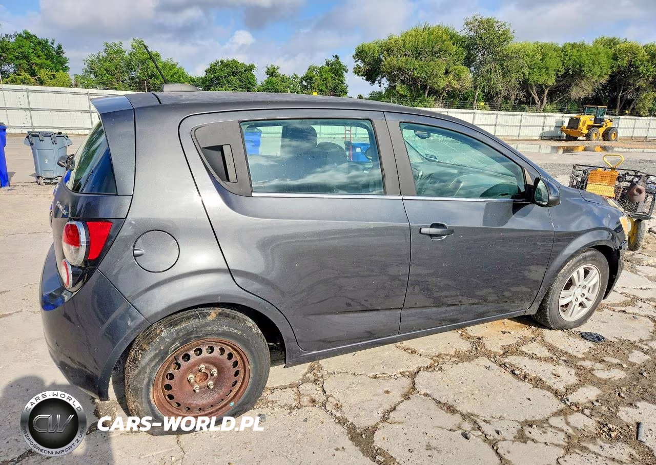 2016 Chevrolet Sonic Lt VIN:1G1JC6SH5G4110006 - 3