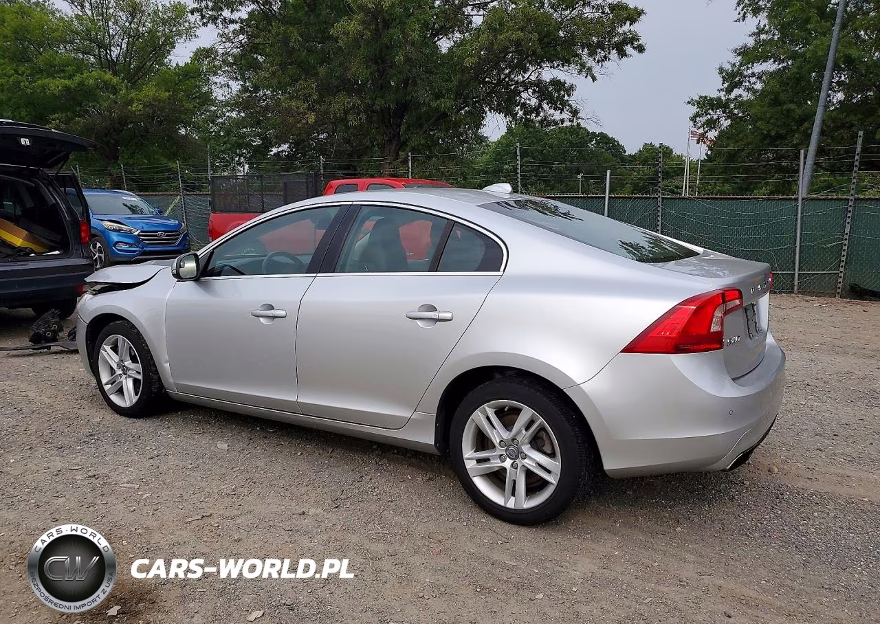 2015 Volvo S60 Premier VIN:YV1612TB1F1304127 - 2