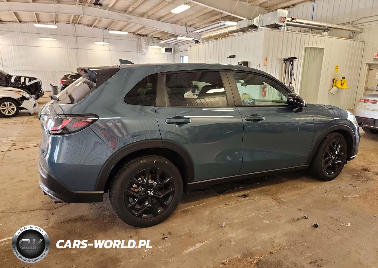 2025 Honda Hr-V Sport VIN:3CZRZ2H53SM766775 - 3