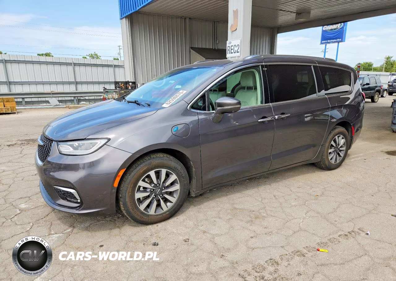 2021 Chrysler Pacifica Hybrid Touring L – zdjęcie 1 z 13