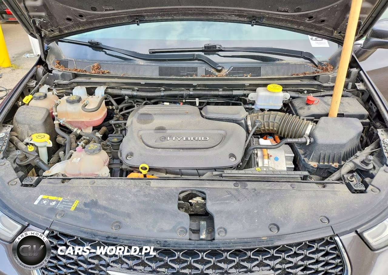 2021 Chrysler Pacifica Hybrid Touring L VIN:2C4RC1L71MR576964 - 12