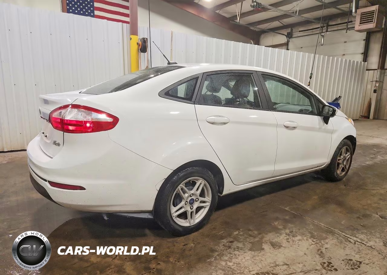 2018 Ford Fiesta Se VIN:3FADP4BJ1JM105726 - 3