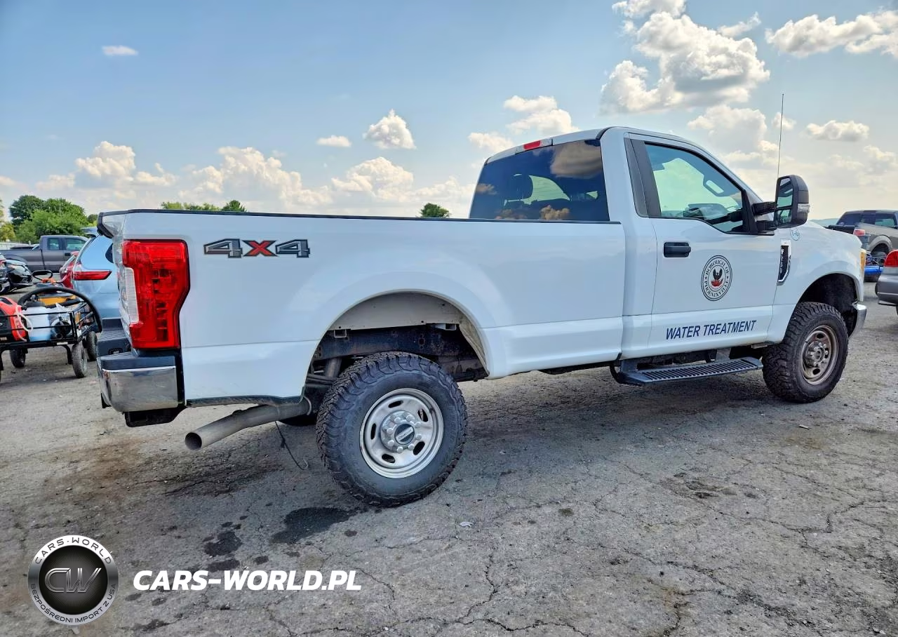 2017 Ford F250 Super Duty VIN:1FTBF2B69HEB66620 - 3