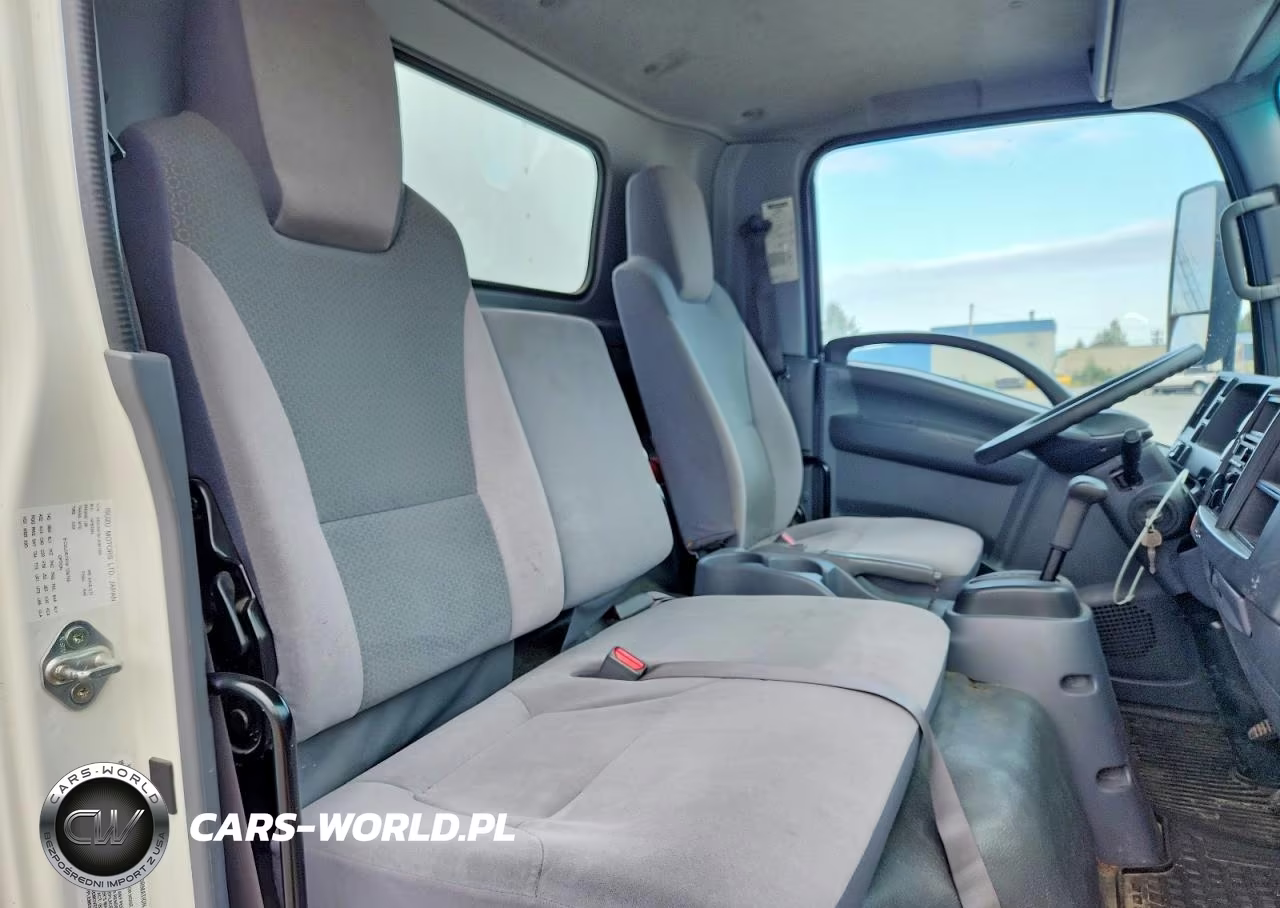 2018 Isuzu Npr Hd Box Truck VIN:54DC4W1B1JS801865 - 10