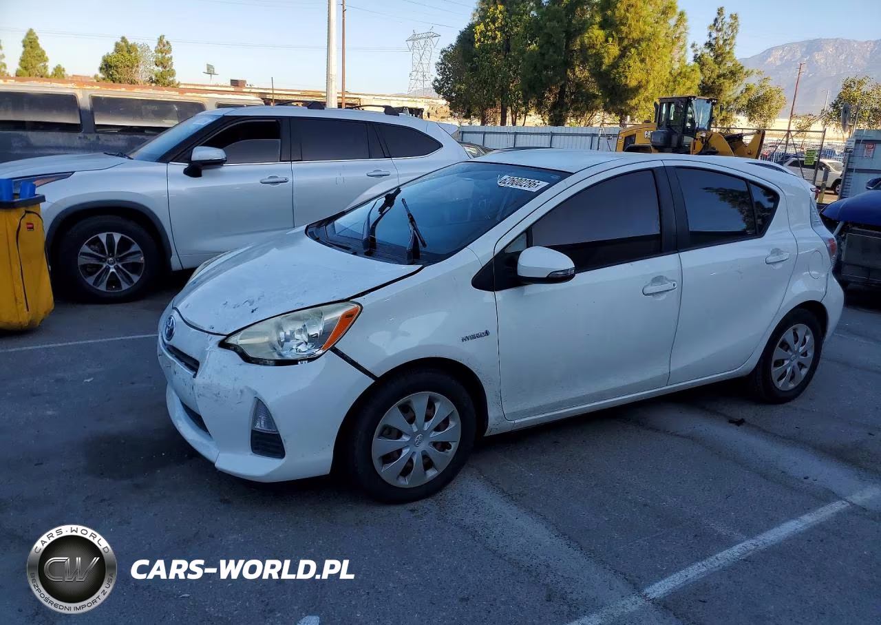 2014 Toyota Prius C One