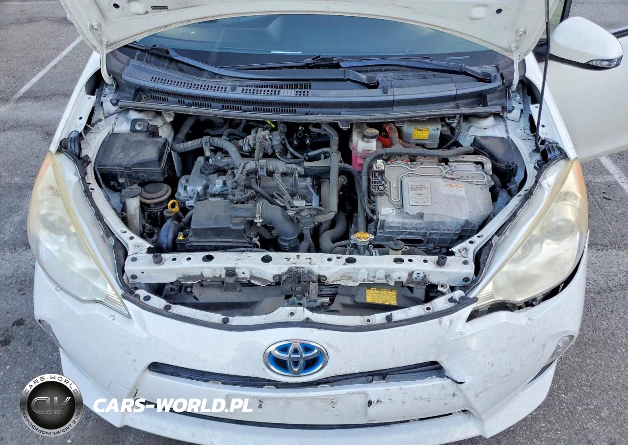 2014 Toyota Prius C One VIN:JTDKDTB37E1084857 - 11