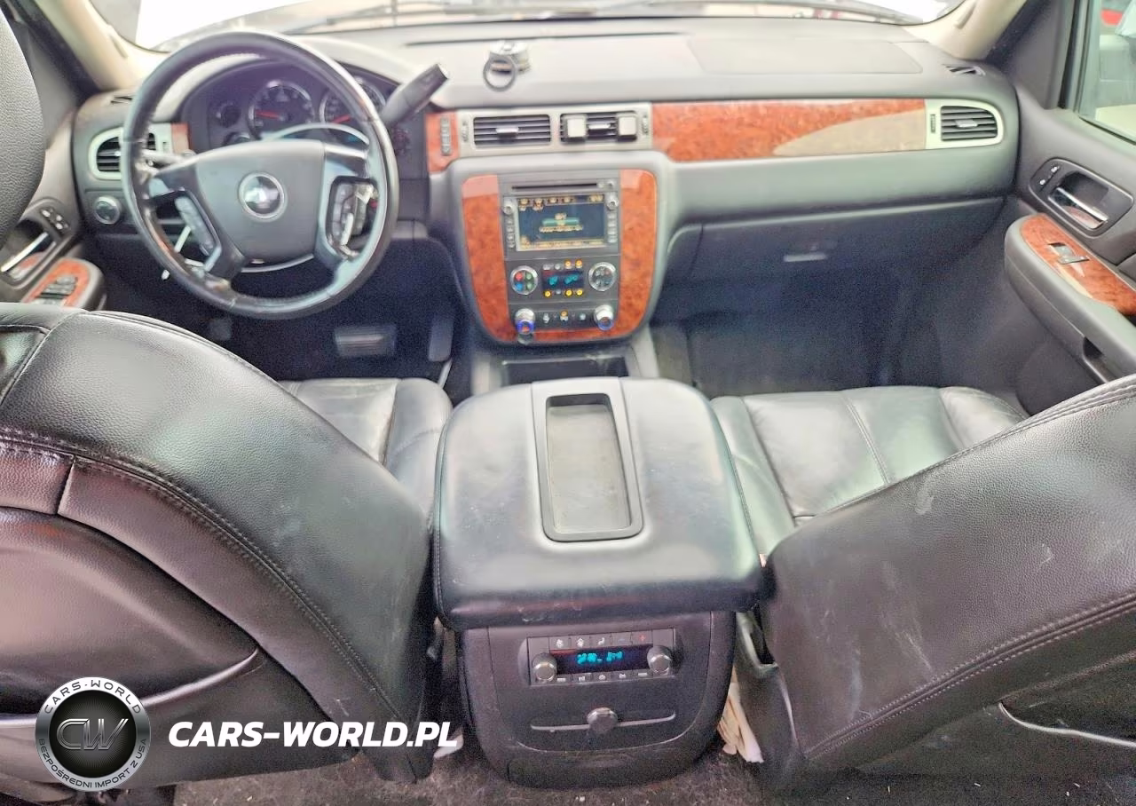 2007 Chevrolet Suburban C1500 VIN:3GNFC16097G158736 - 8