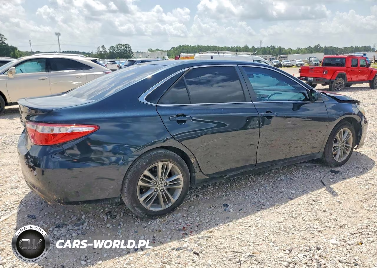 2015 Toyota Camry Se VIN:4T1BF1FK4FU096699 - 3