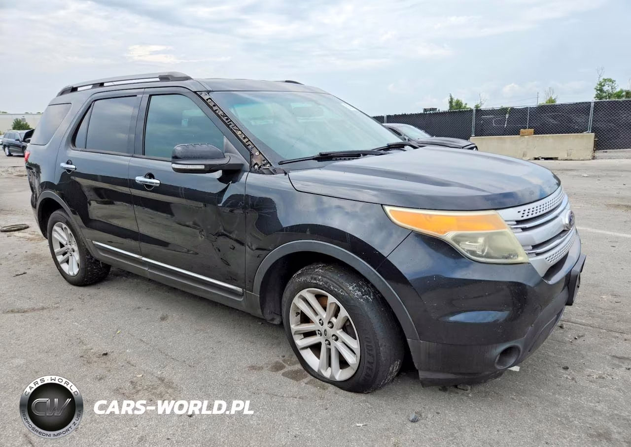 2014 Ford Explorer Xlt VIN:1FM5K7D8XEGC05571 - 4