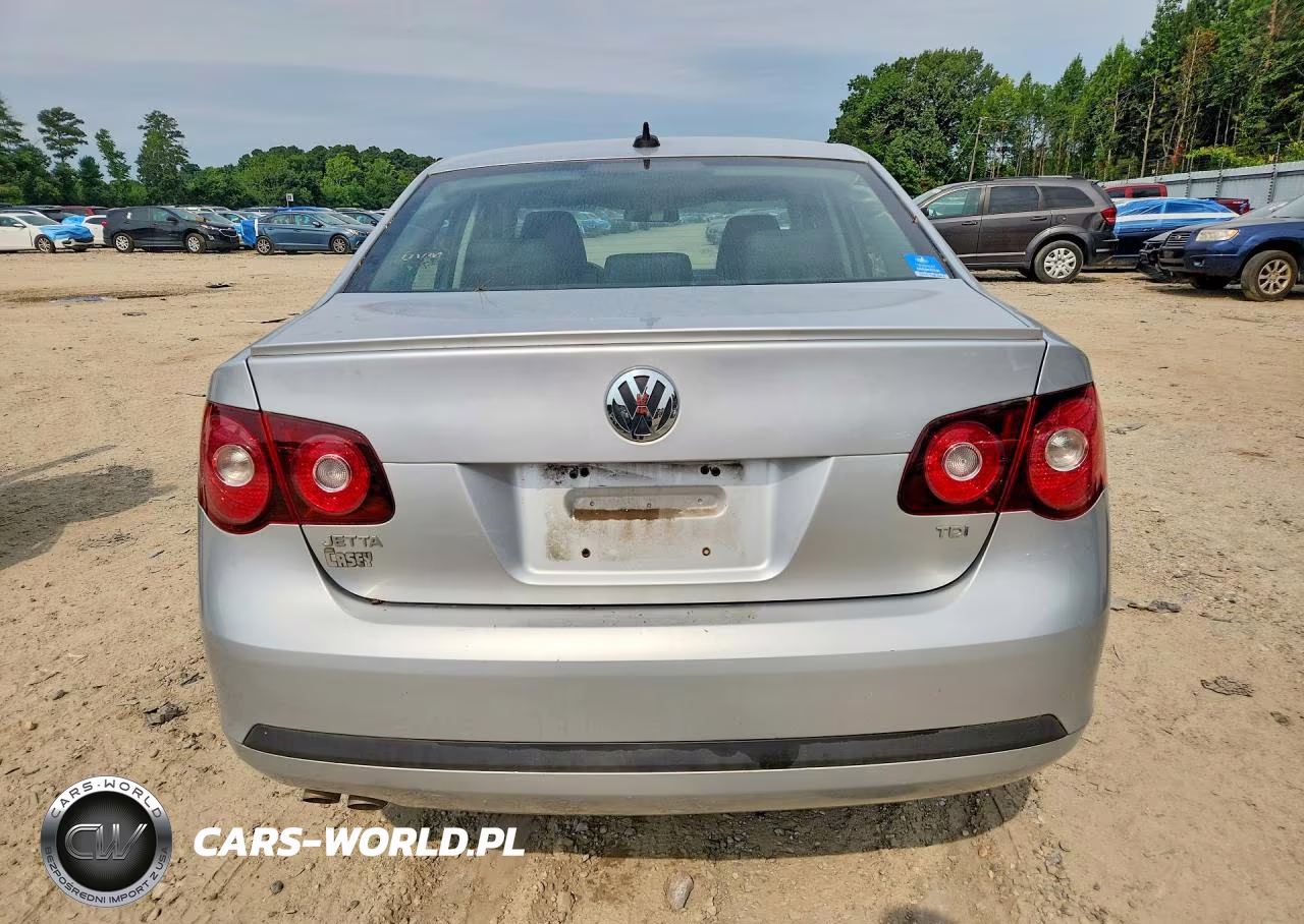 2010 Volkswagen Jetta Tdi VIN:3VWRL7AJ5AM043811 - 6