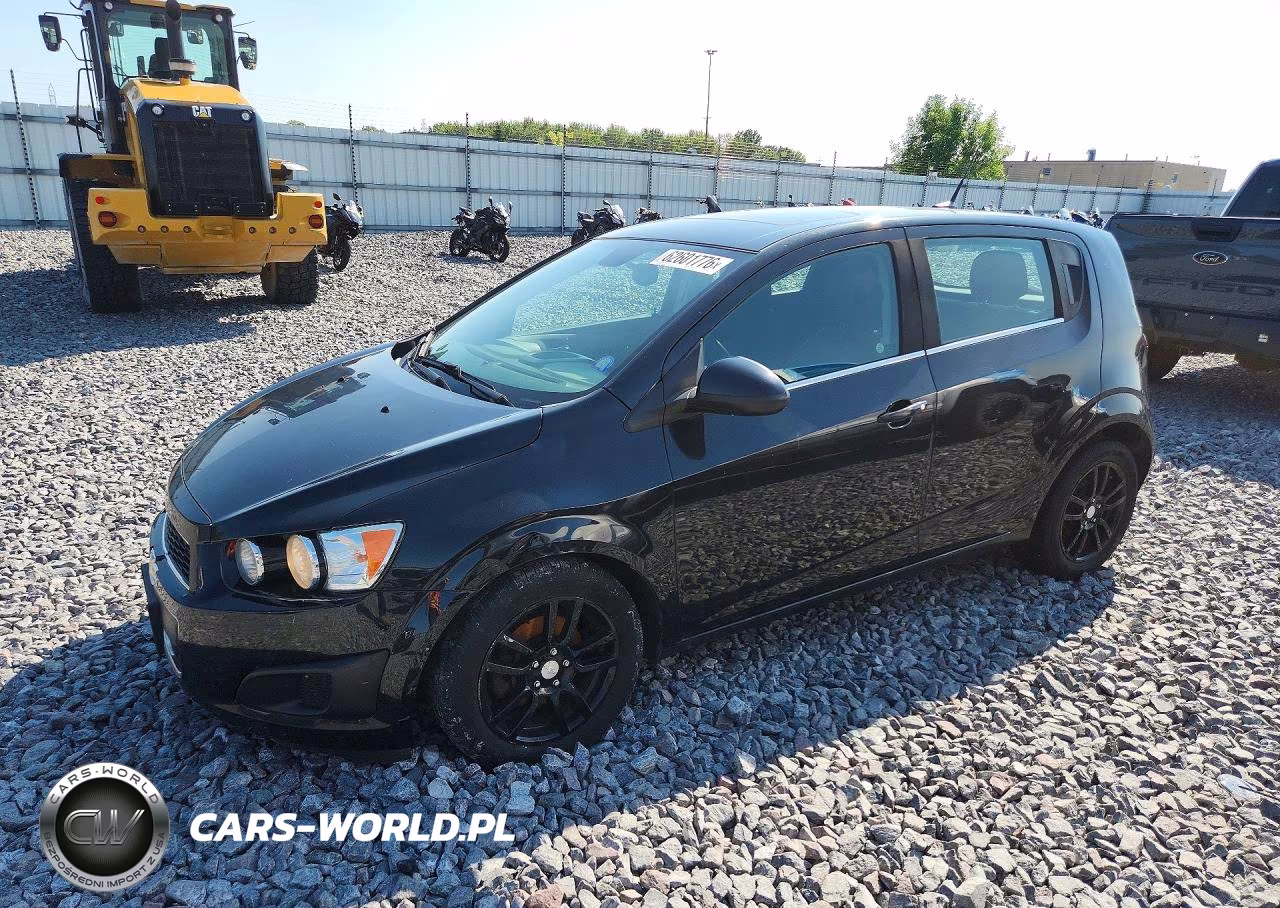 2014 Chevrolet Sonic Lt – zdjęcie 1 z 12