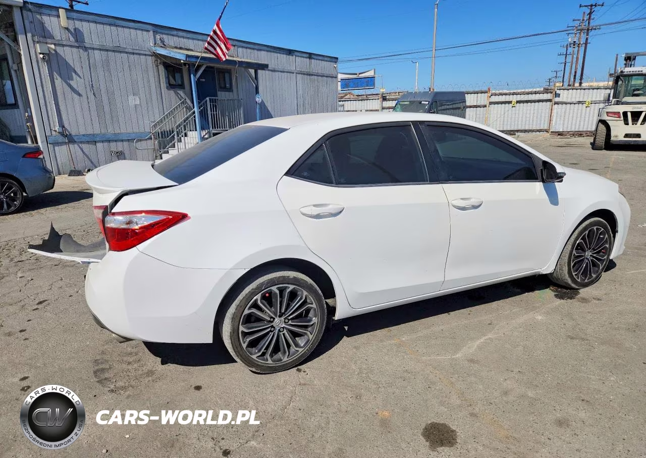 2016 Toyota Corolla S Plus VIN:5YFBURHE2GP452307 - 3