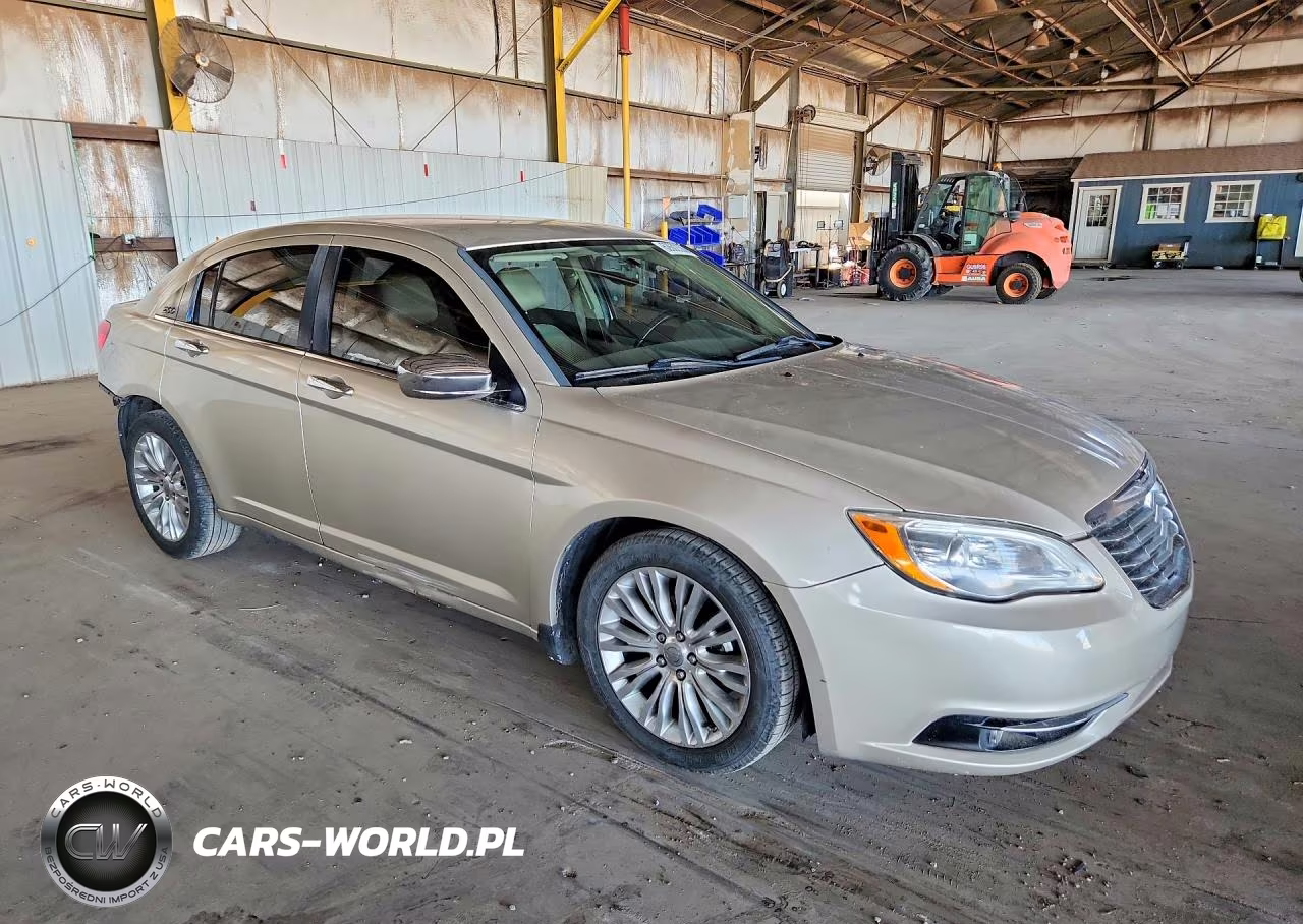 2013 Chrysler 200 Limited VIN:1C3CCBCG6DN711109 - 4