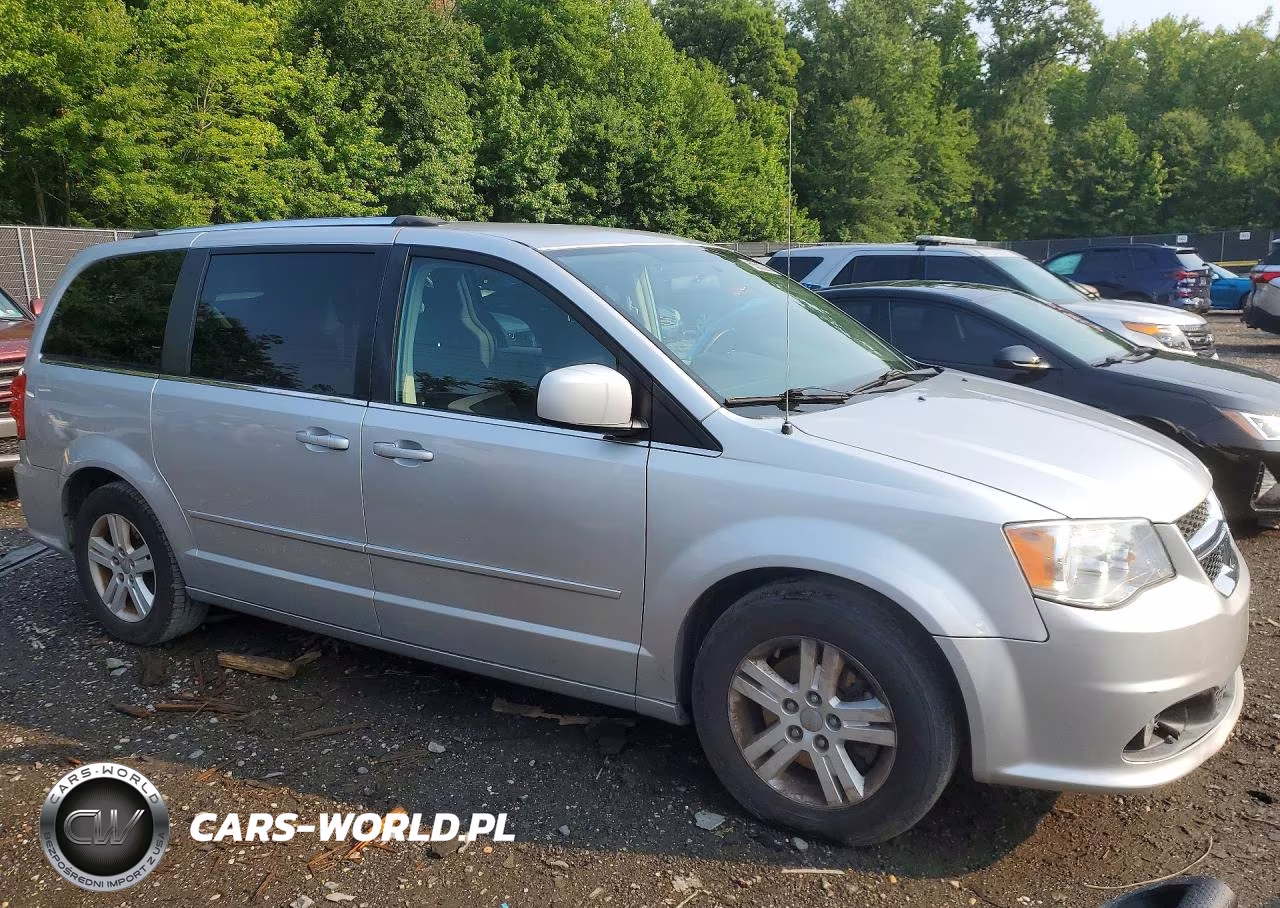 2012 Dodge Grand Caravan Crew VIN:2C4RDGDG2CR131372 - 4