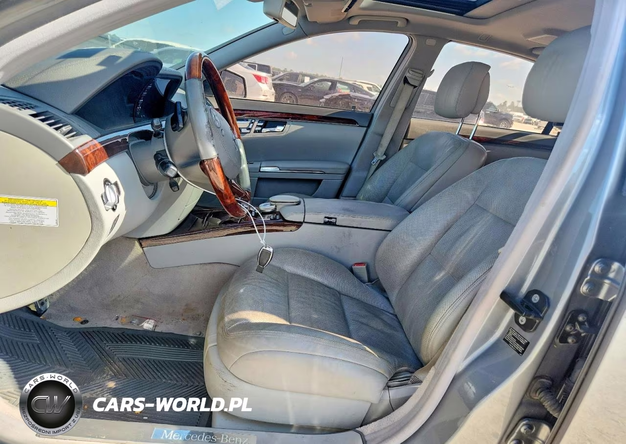 2010 Mercedes-Benz S 550 VIN:WDDNG7BBXAA296316 - 7