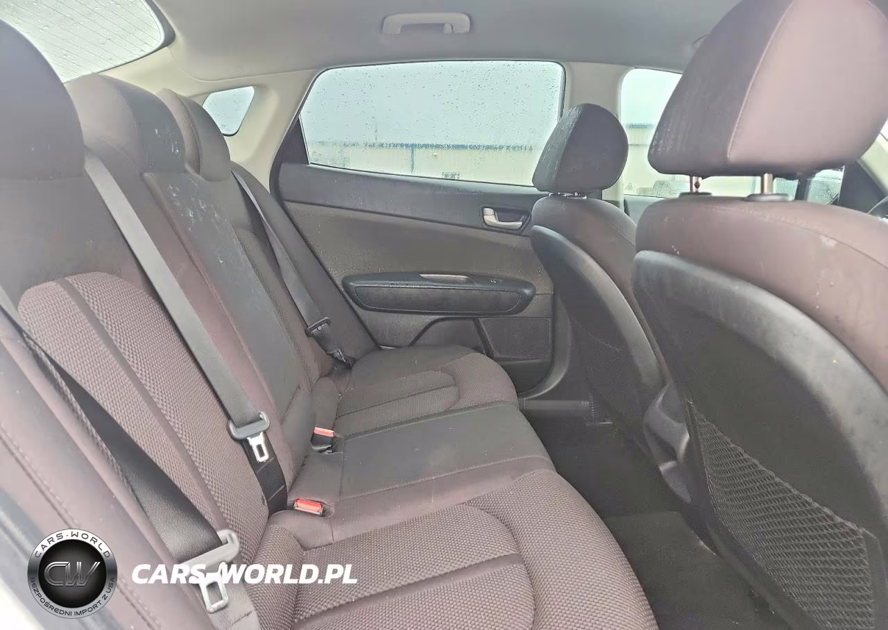 2019 Kia Optima Lx VIN:5XXGT4L39KG318087 - 10