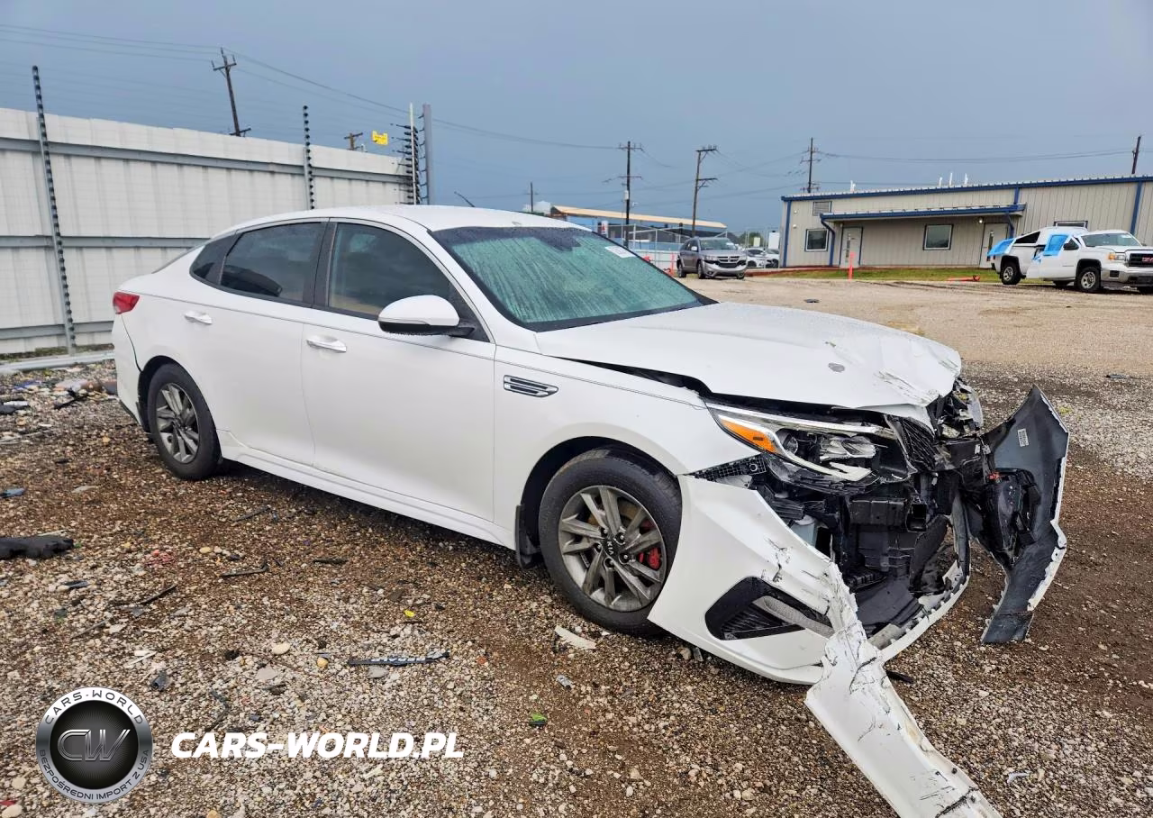 2019 Kia Optima Lx VIN:5XXGT4L39KG318087 - 4