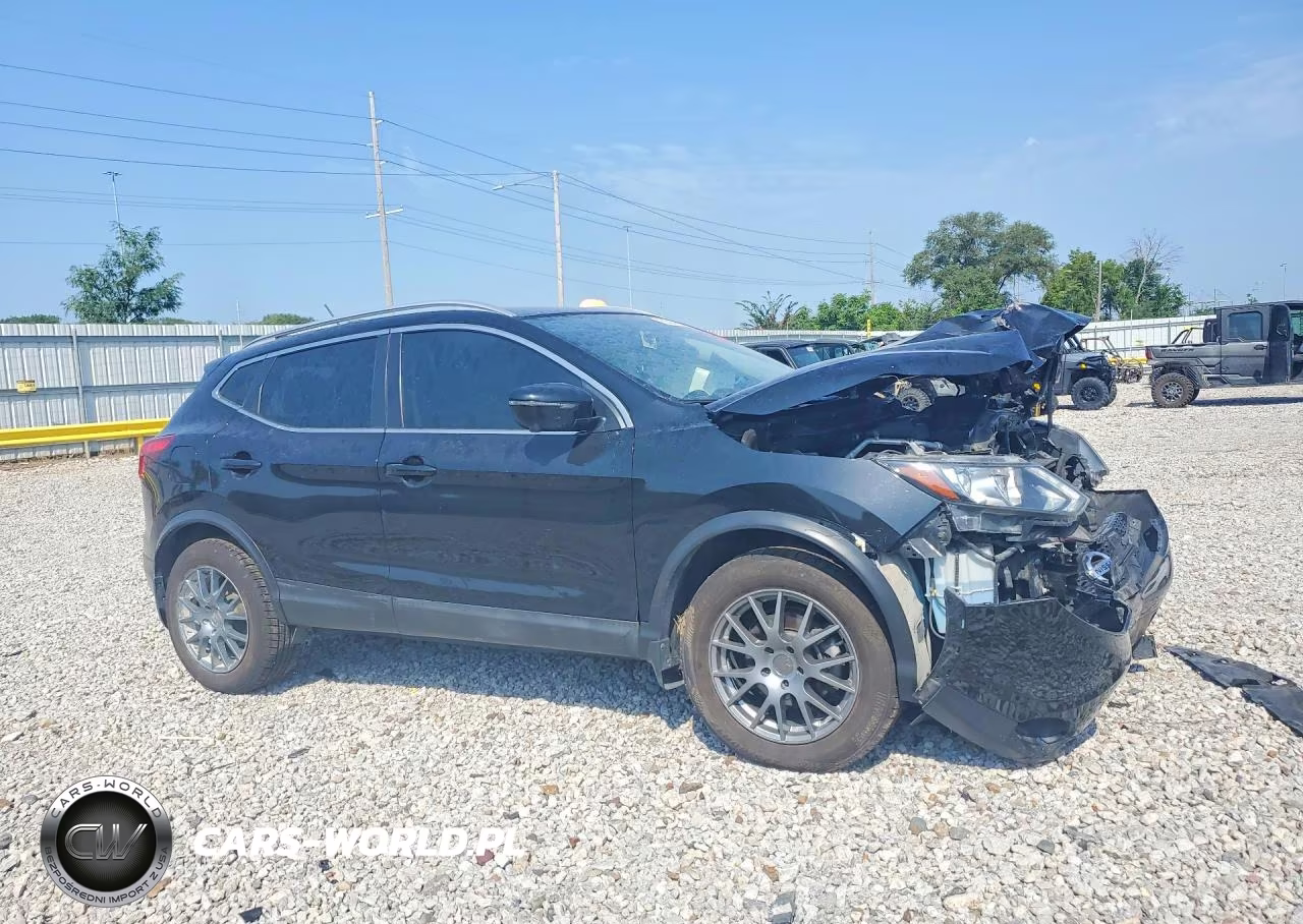 2017 Nissan Rogue Sport Sl VIN:JN1BJ1CR7HW108519 - 4