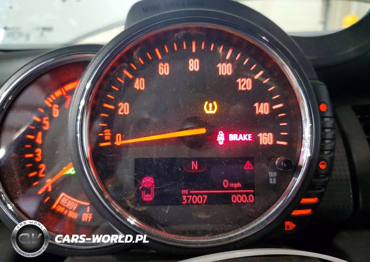 2016 Mini Cooper VIN:WMWXP5C5XGT739834 - 9
