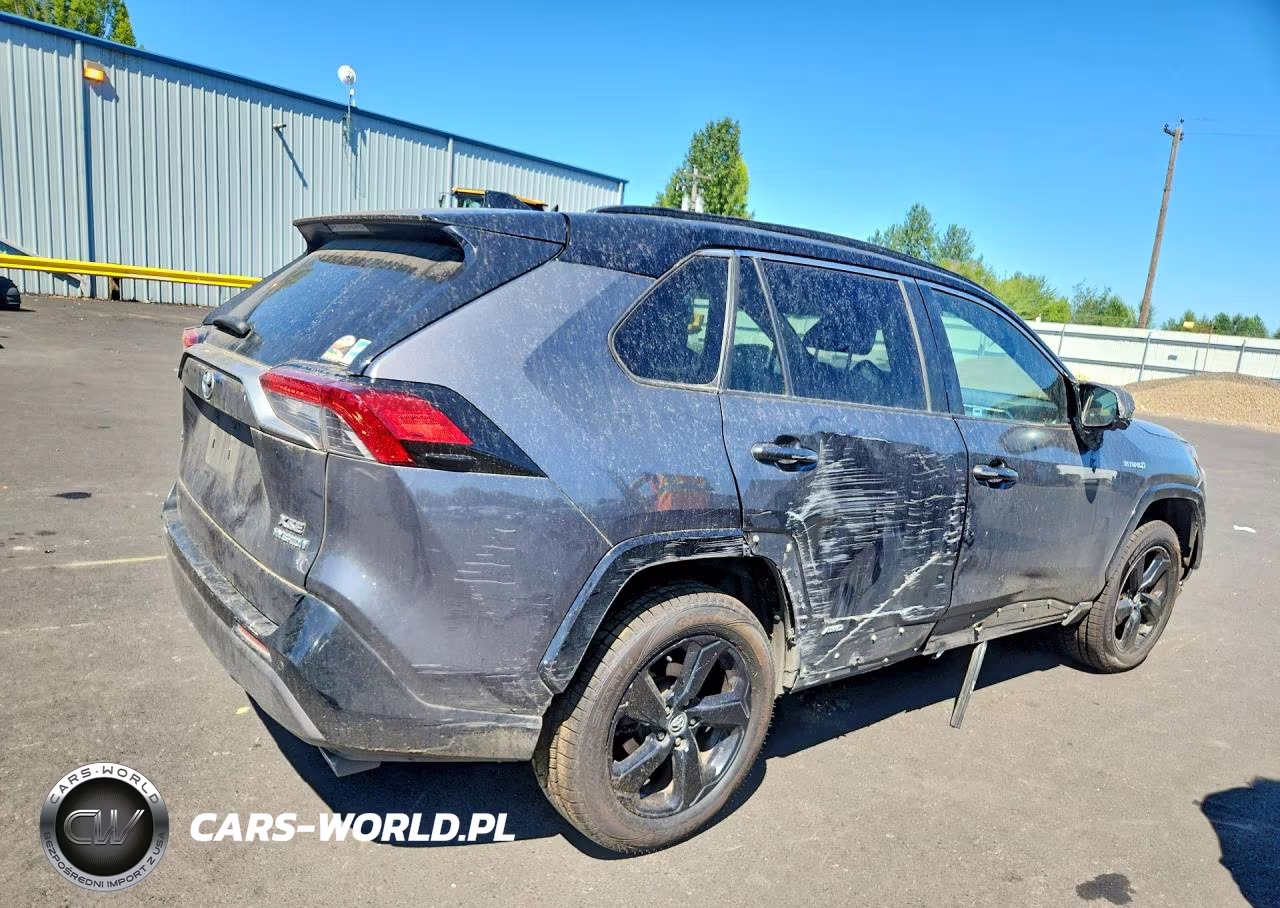 2020 Toyota Rav4 Xse VIN:2T3EWRFV3LW065887 - 3