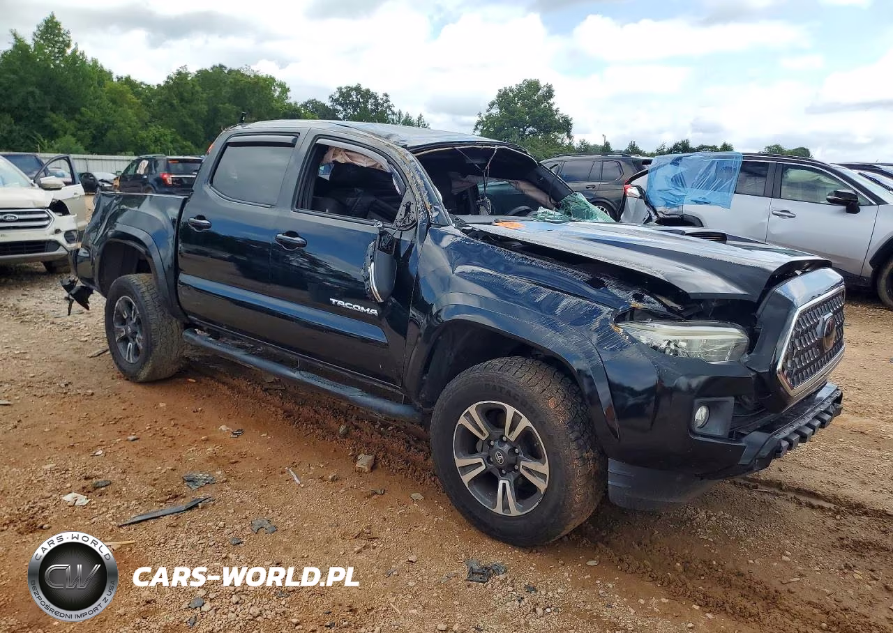 2018 Toyota Tacoma Trd Sport VIN:5TFAZ5CN9JX057241 - 4